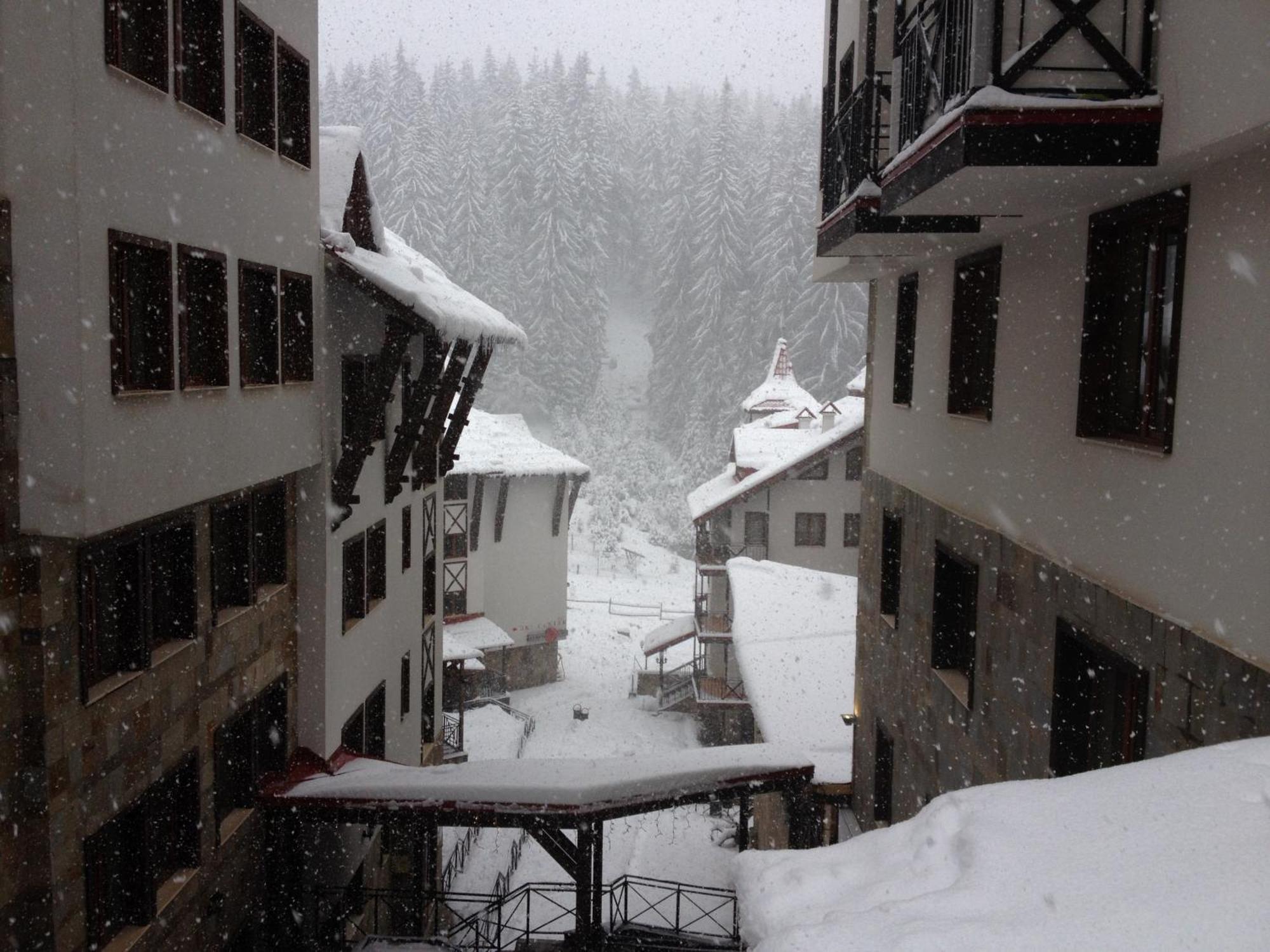 Ski Apartment In Castle Complex Pamporovo Ngoại thất bức ảnh